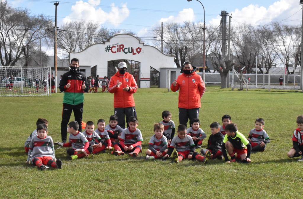 River observó chicos en el «Trama»