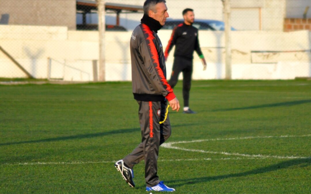 Espera por Estudiantes de San Luis