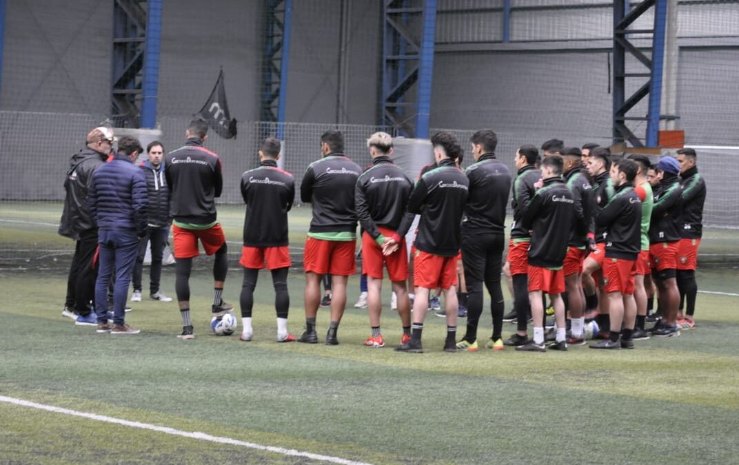 Straccia comenzó a trabajar